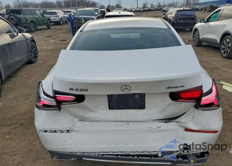 2019 Mercedes-Benz A 220 4Matic z USA, uszkodzony, nr VIN WDD3G4FB0KW006914